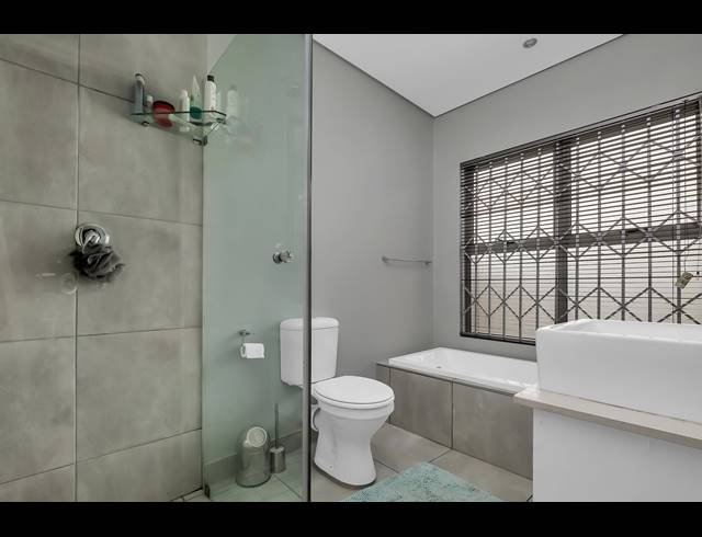 3 BEDROOM APARTMENT FOR SALE IN BROADACRES